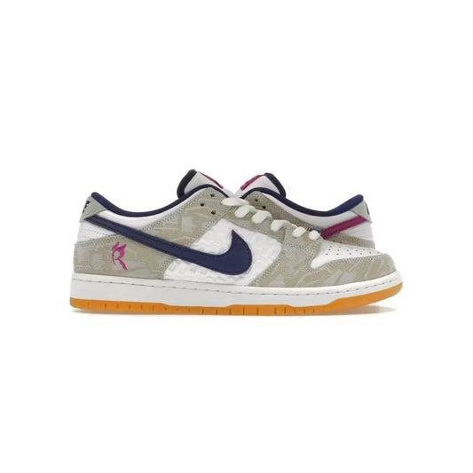 Baskets basse SB Dunk Low Rayssa coloris crème - JIRISU 