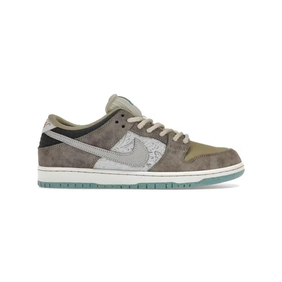 Baskets basse SB Dunk Low Big Money Savings - JIRISU 