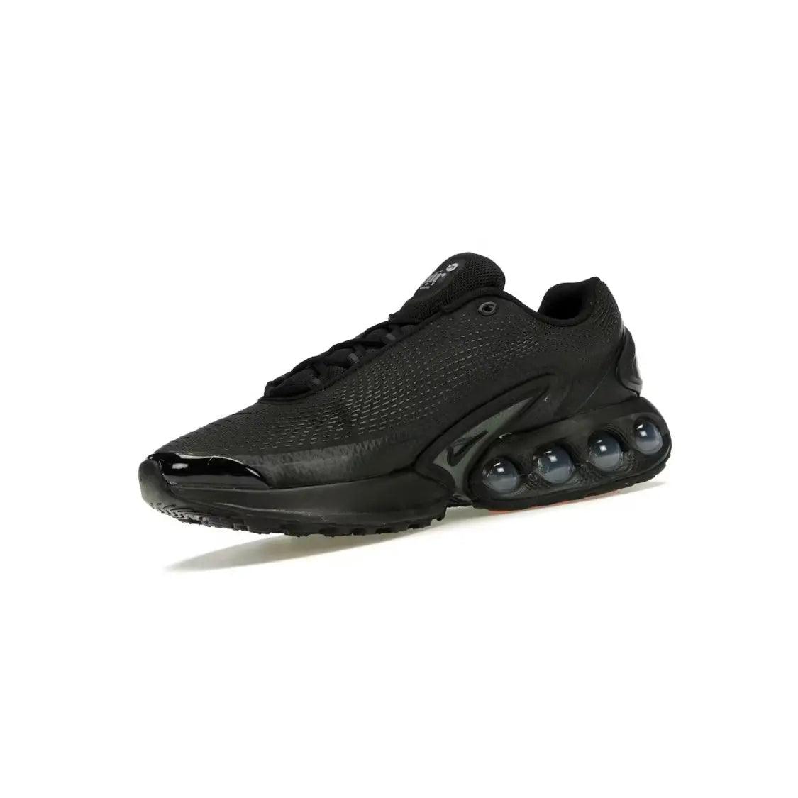 Baskets basse Air Max Dn coloris noir - JIRISU 