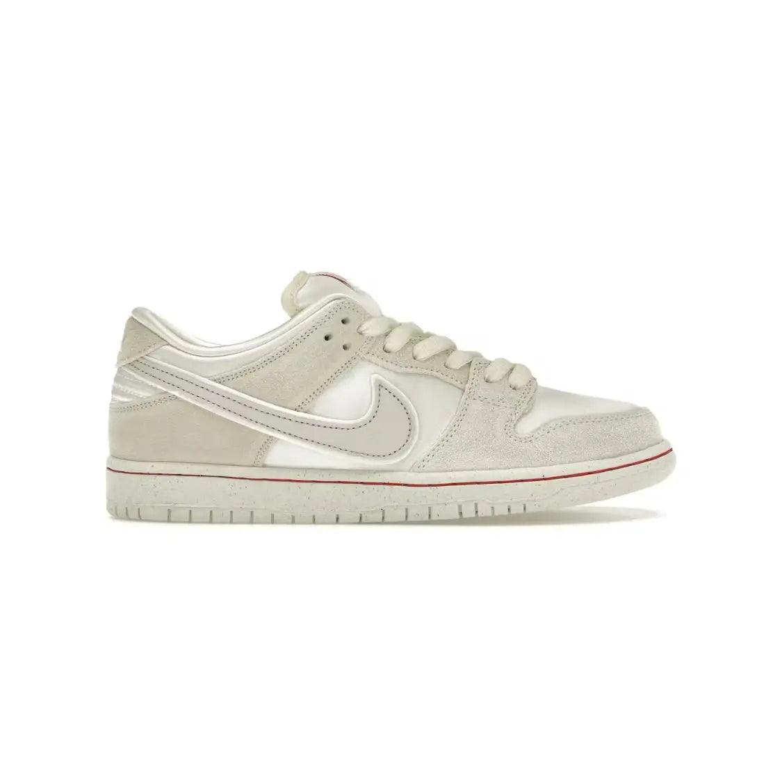 Baskets basses SB Dunk Low COL coloris Os Clair - JIRISU 